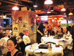 大堂-鲜入围煮花胶鸡海鲜火锅