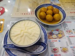 -广信牛奶甜品世家(台东店)