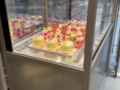 -好利来(上海虹桥新天地Lab主题店)