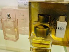 -国药中服免税(北京坊店)