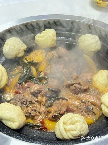 在青岛吃到的纯正地道东北铁锅炖嘎嘎香