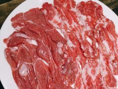 -宽板凳老灶火锅(台湾街店)