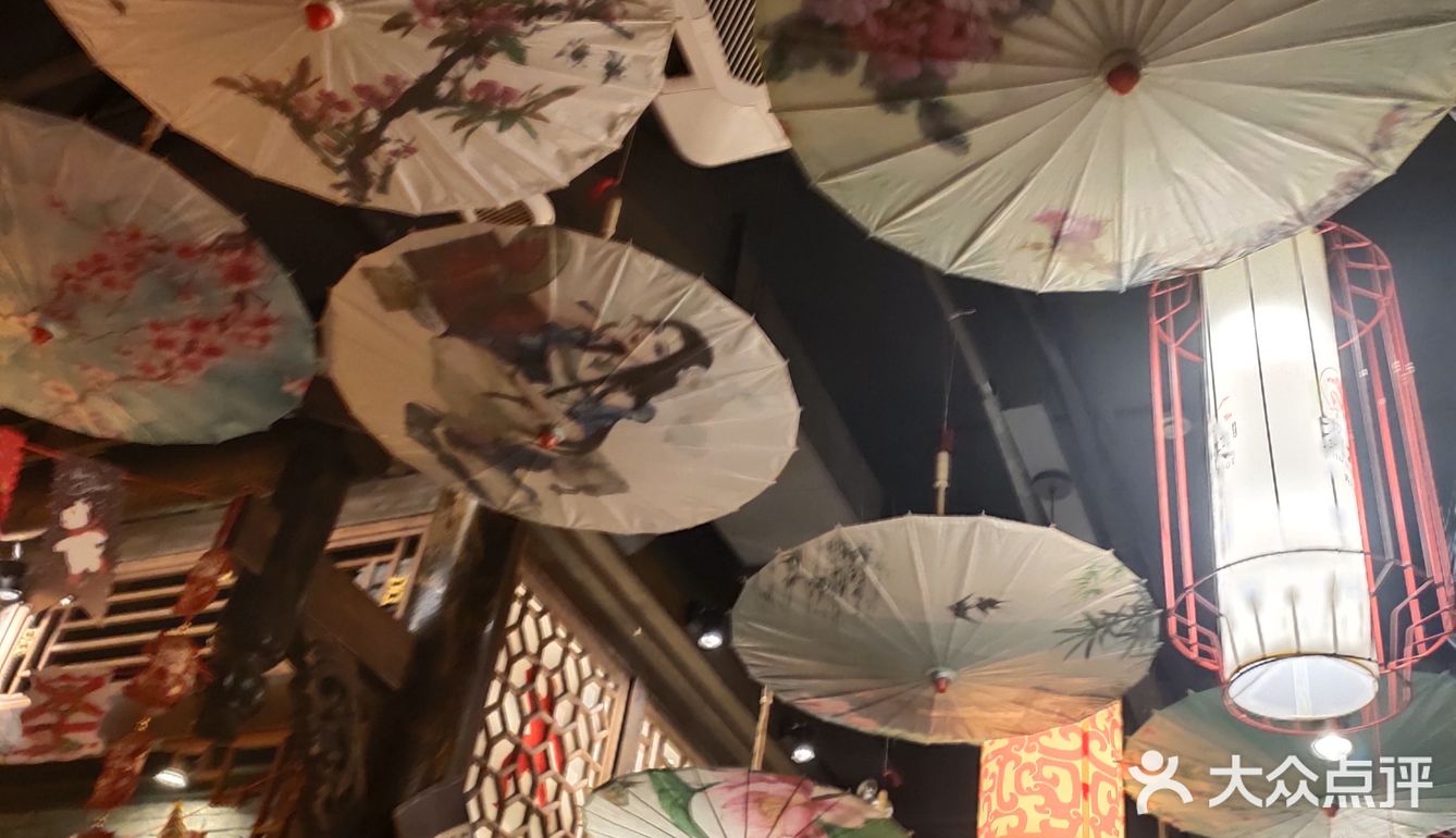 第一次尝试蜀大侠火锅，做龙头还差那么点意思。
