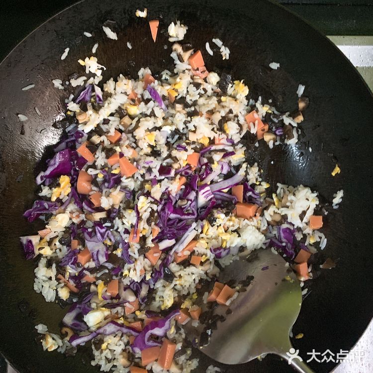 剩菜剩饭怎么办？唯有蛋炒饭才能解忧！