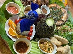-沐毫傣泐云南菜孔雀宴•手抓饭傣味烧烤(曼听公园店)