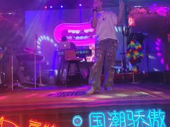 -喜鹊音乐酒馆(西街店)