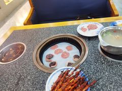 -锤头鲨毛肚海鲜烤肉自助餐厅(国购广场店)