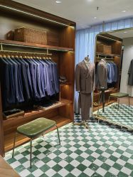 -优刻西服西装定制(金轮国际广场店)