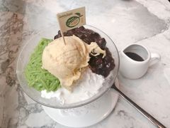 猫山王榴莲红豆煎蕊-关夫人餐厅(阳光广场店)