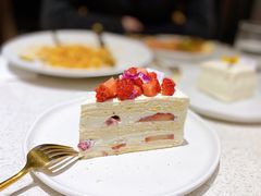 草莓乌龙千层蛋糕-Toris(LuOne凯德晶萃广场店)