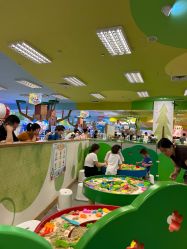 -莫莉幻想儿童乐园(武汉金银潭永旺店)