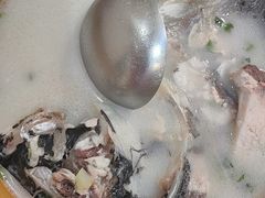 -美顺香食府鱼头老店(雪野湖店)