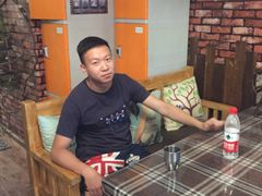 -MAX伯爵趣味互动密室逃脱(大坪D馆店)