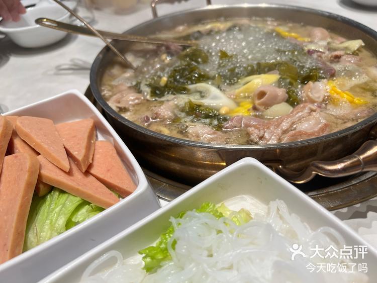 冬天的第一口大肠咸菜火锅