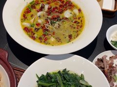 -香山湖家家宴(中山陵店)