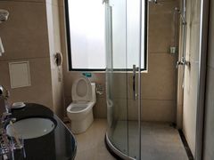 -华海酒店(茂名高铁站店)