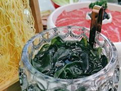 -洪氏嗨捞·广东猪肚鸡·椰子鸡火锅(西咸万象城店)
