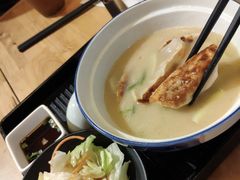汤饺加煎饺-雷门拉面·现熬骨汤(凯德来福士店)