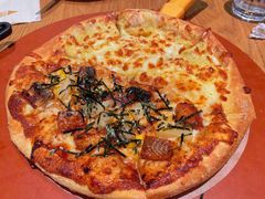 金枕榴梿拼蒲烧鳗鱼比萨-乐凯撒披萨(蛇口花园城店)