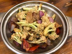 -侬佳蒸菜馆(听潮店)