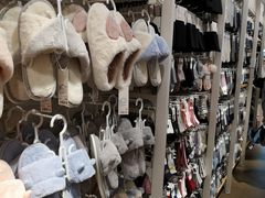 -名创优品(海珠乐峰广场店)