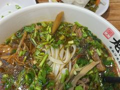 -湘人龙记老长沙米粉(鸟巢店)