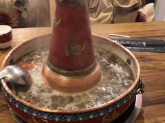 -毛辣果·贵州红酸汤牛肉火锅(西单店)