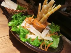 -湊湊火锅·茶憩(杭州湖滨银泰in77店)