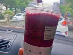 -奈雪的茶(湖滨银泰in77C区PRO店)