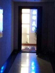 -阿茹娜美容会馆