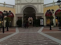 -佛罗伦萨小镇广佛名品奥特莱斯(疏港路店)