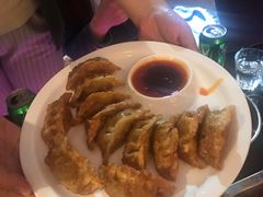 -唯爱KTV聚会餐厅(仙林东城汇店)