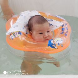 游泳很自在｡◕‿◕｡惬意-爱玛家月子中心