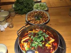 -大众跷脚牛肉馆·非遗传承单位(峨眉山店)