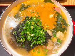 -小蛮椒麻辣烫·麻辣拌(青浦宝龙店)