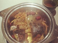 精品菌汤锅-一叶一世界·素食餐厅(锦华万达店)