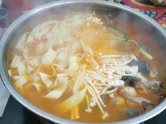 -弘烨 贵州酸汤 鱼火锅(东财店)
