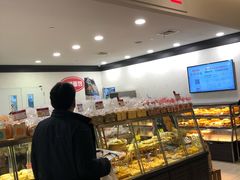 面包甜点陈列柜-山崎面包(百联世纪店)