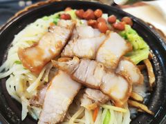 脆皮锅烧煲仔饭-卓雅桂林米粉
