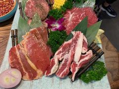 -明洞阿姨·韩式酱蟹烤肉·创意料理(三元桥店)