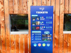 -怀托摩萤火虫洞