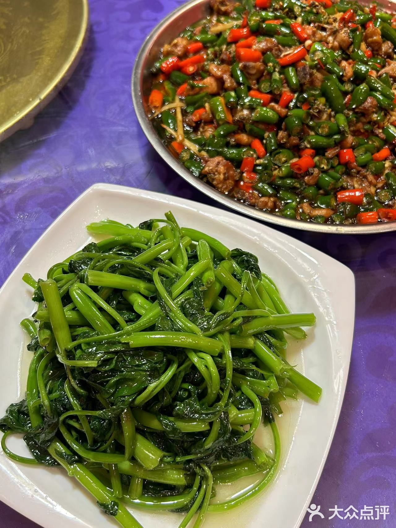 一口下去简直爱上,都给我去吃啊!老地方豆花香江湖菜