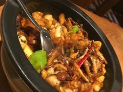 -云海肴·汽锅鸡·云南菜(天山百盛优客店)