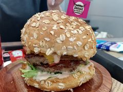 双层西部牛肉汉堡-汉堡双倍·喜鹊堡