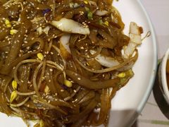 炒牛河-莲池荟素食馆·12年老字号(光孝寺店)