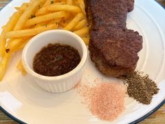 -羽深肉铺 Steak & Wine