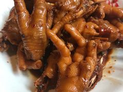 酱烧凤爪-鑫小城故事·藕汤·家常菜(台北一路总店)