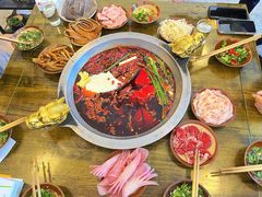 -黄潇洒老火锅(九眼桥宏济巷店)