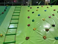 -C7城市运动空间·蹦床·健身·团建
