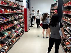 -NIKE 换季优惠店(上海青浦奥特莱斯)